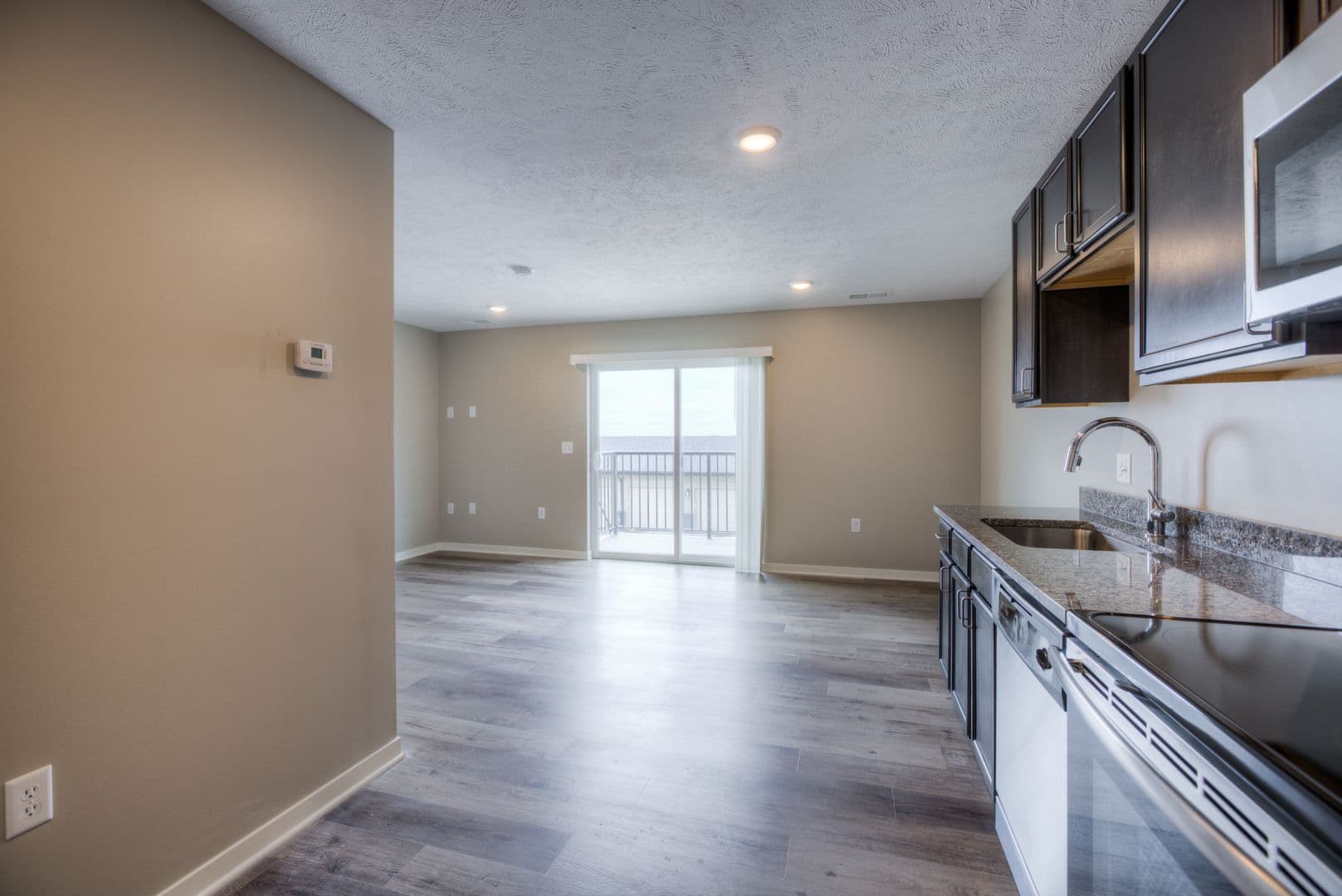 Fremont Apartment: 550 S Johnson Rd