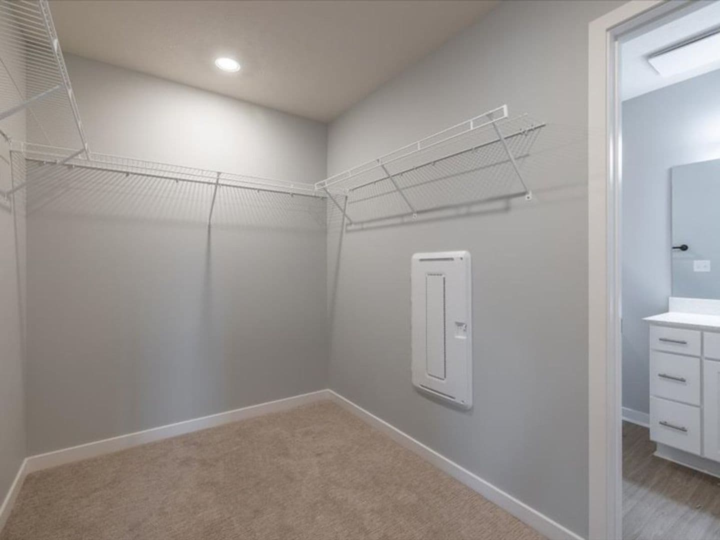 Columbus Apartment: 602 8th St