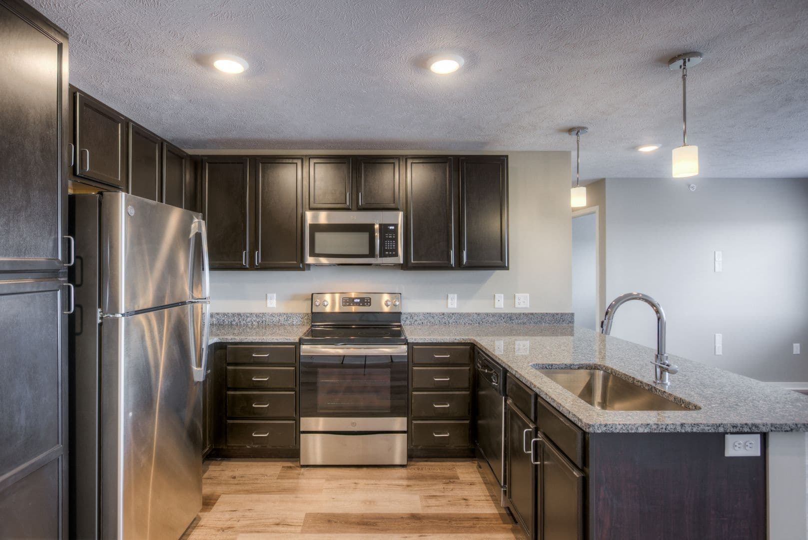 Fremont Apartment: 550 S Johnson Rd