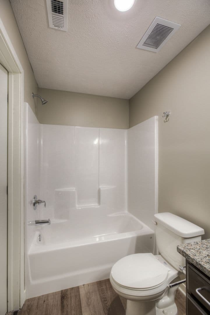 Fremont Apartment: 550 S Johnson Rd