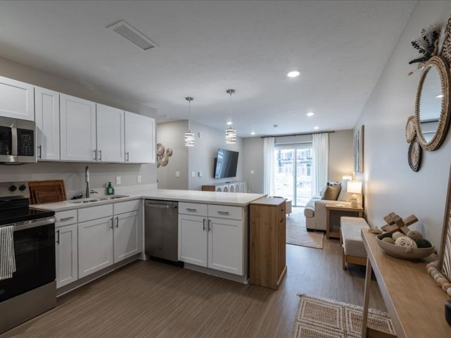 Columbus Apartment: 602 8th St