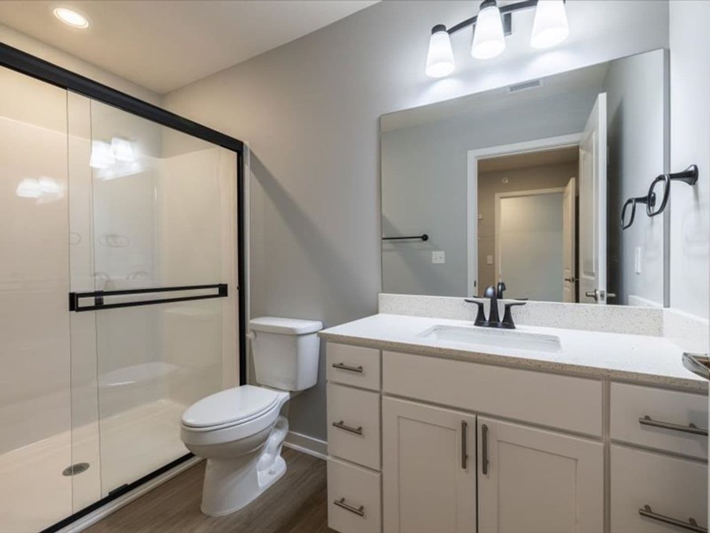 Columbus Apartment: 602 8th St