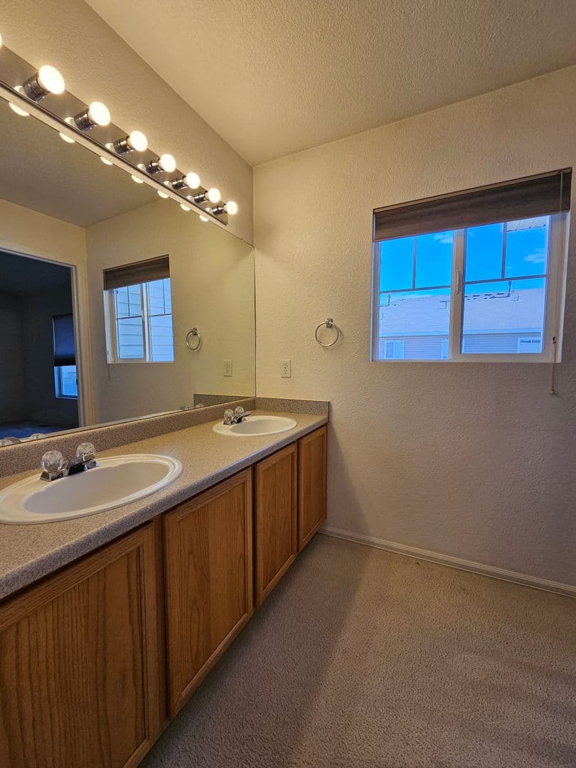 Commerce City Townhome: 9758 Laredo St