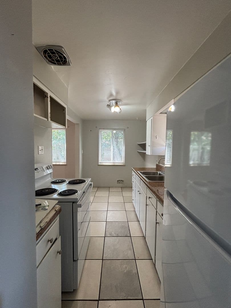 Denver Townhome: 935 Winona Ct