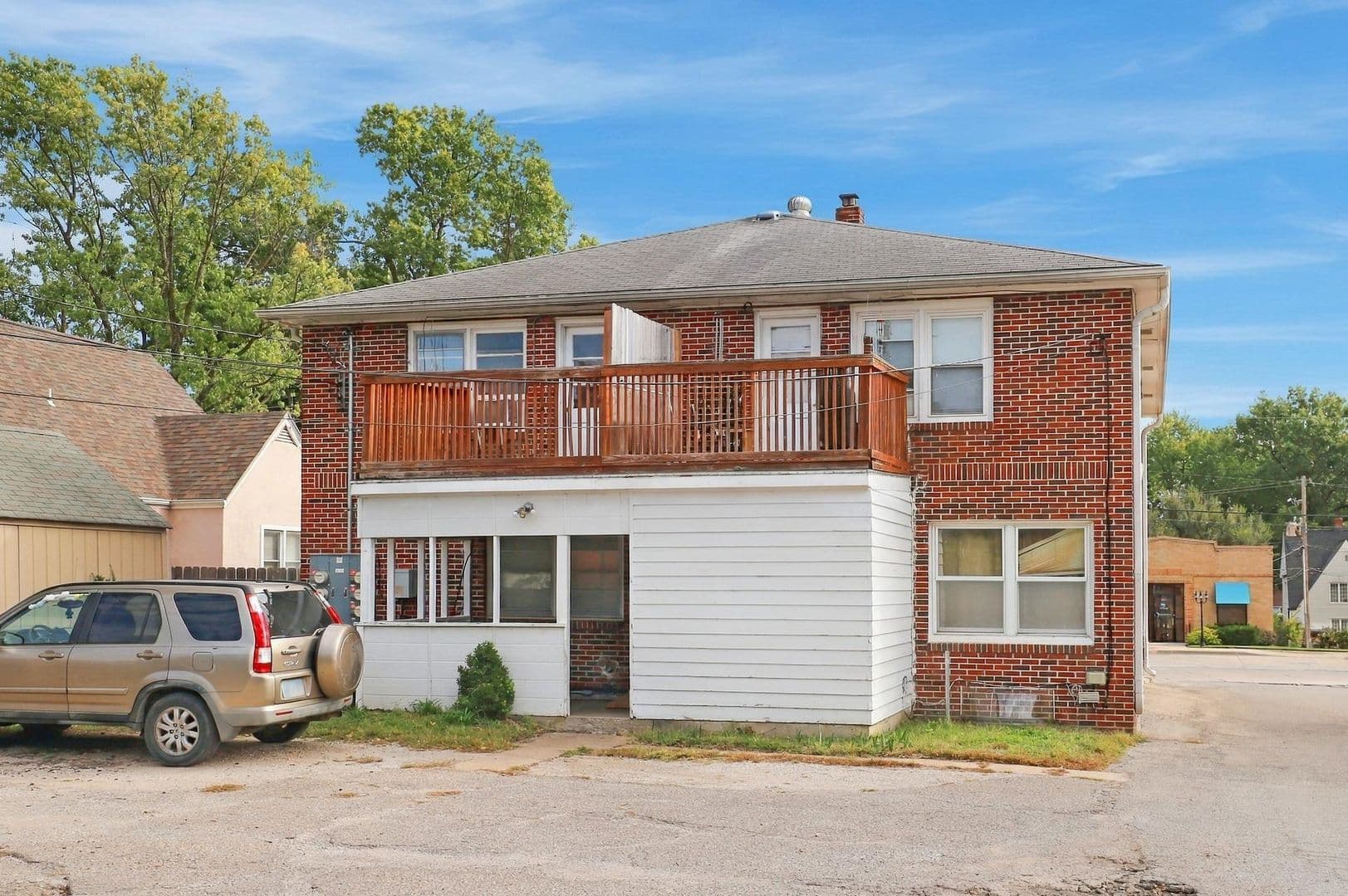 Topeka Apartment: 1239 SW Oakley Ave., Apt #3