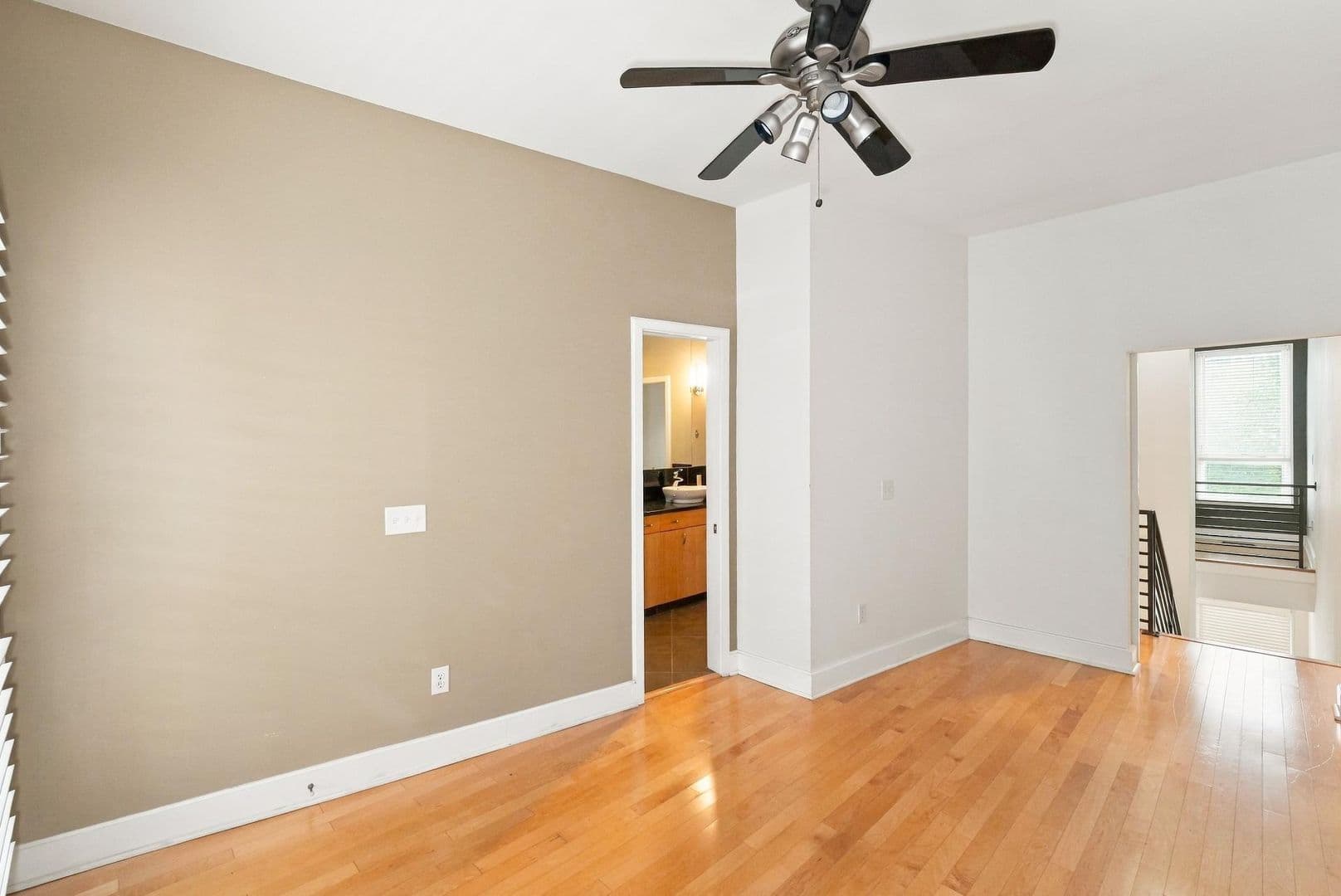 Kansas City House: 4540 J.C. Nichols Parkway