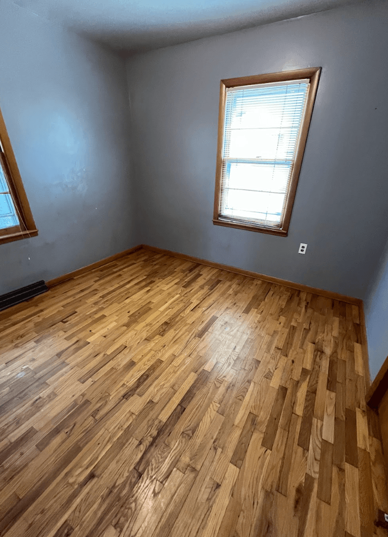 Торeka House: 1186 SW High Ave