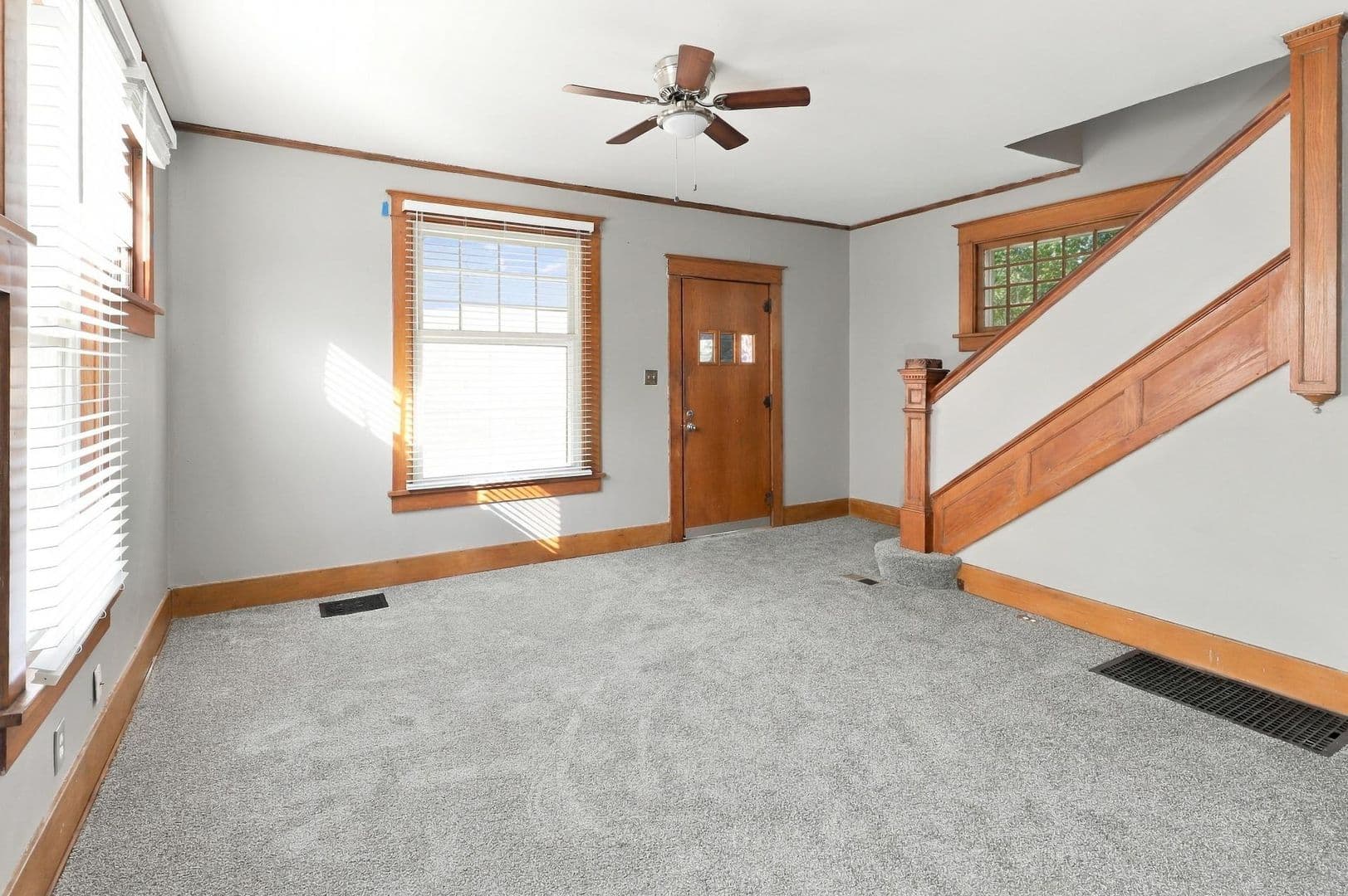 Topeka House: 1528 SW Central Park Ave.