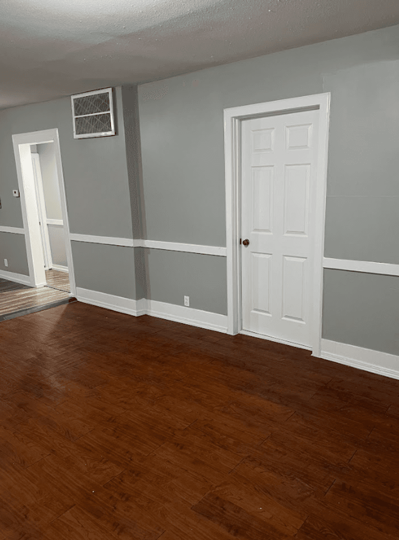 Topeka House: 1021 SW Woodward Ave
