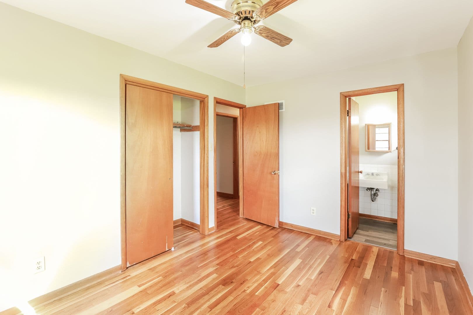 Topeka House: 3445 SE 45th Street