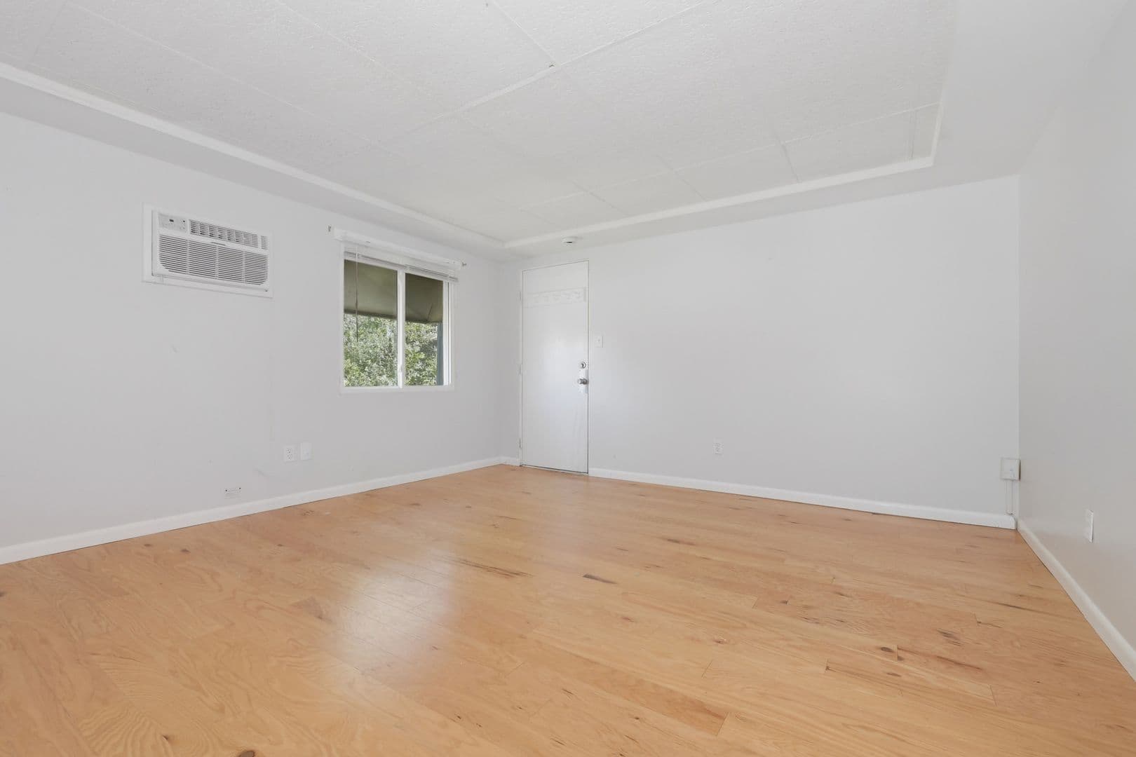 Kansas City Apartment: S Mill St