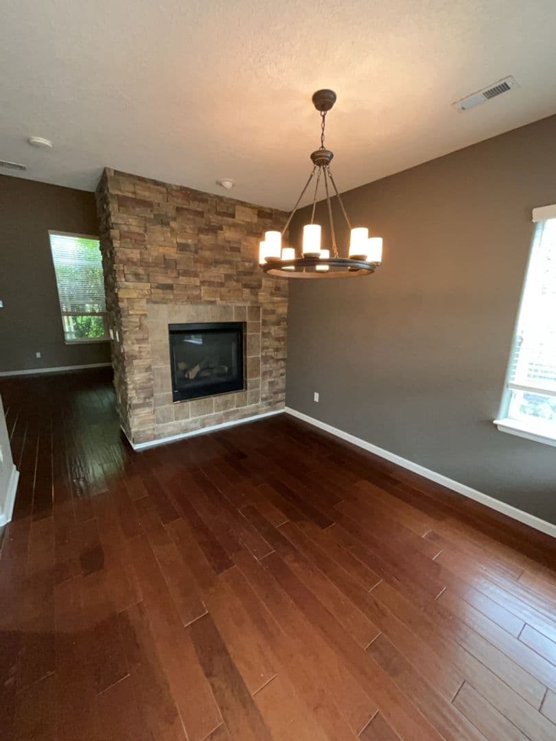 Albuquerque House: 10115 Avenida Vista Cerros NW