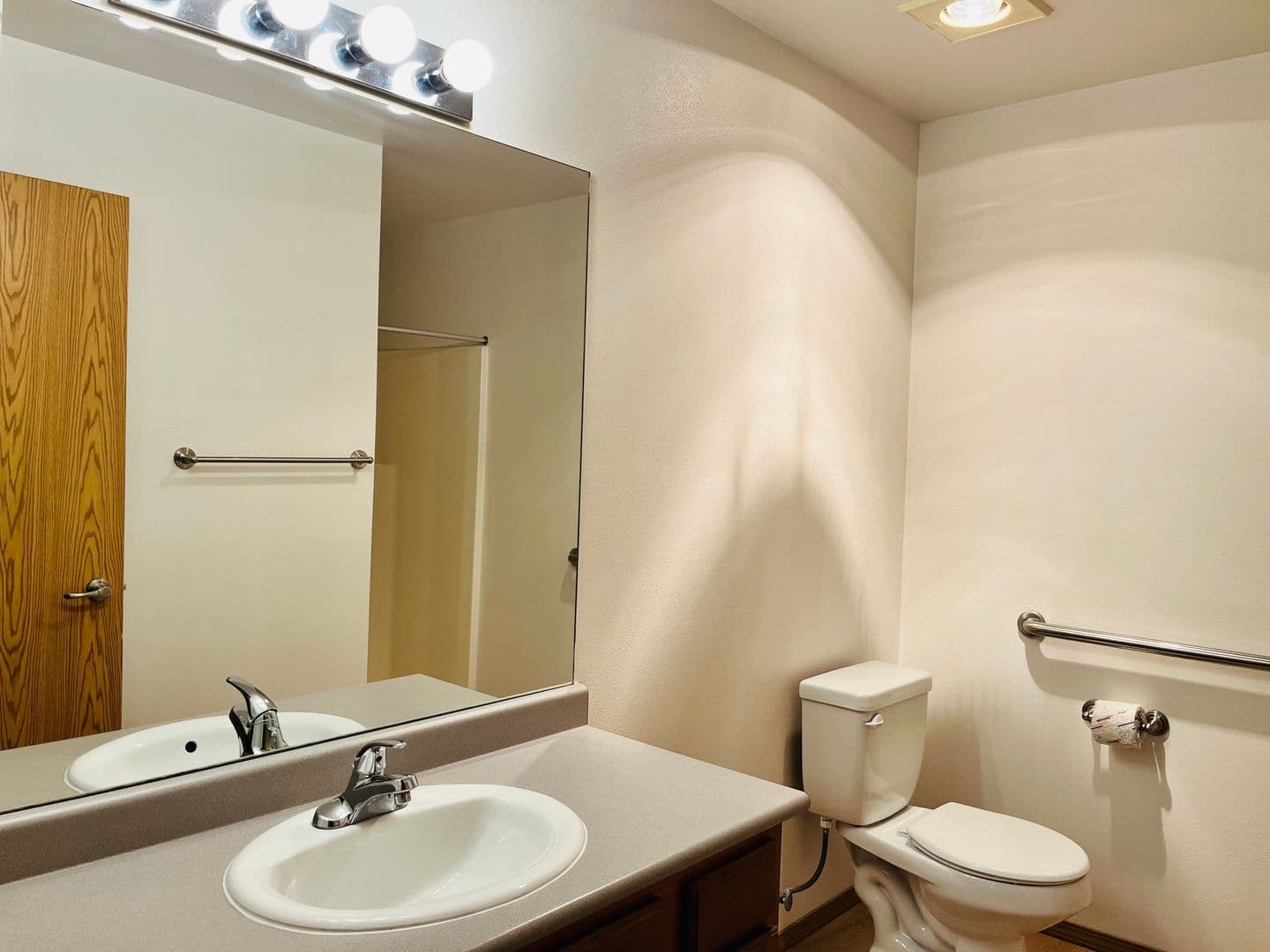 Bellingham Apartment: 4370-4380 Tull Road