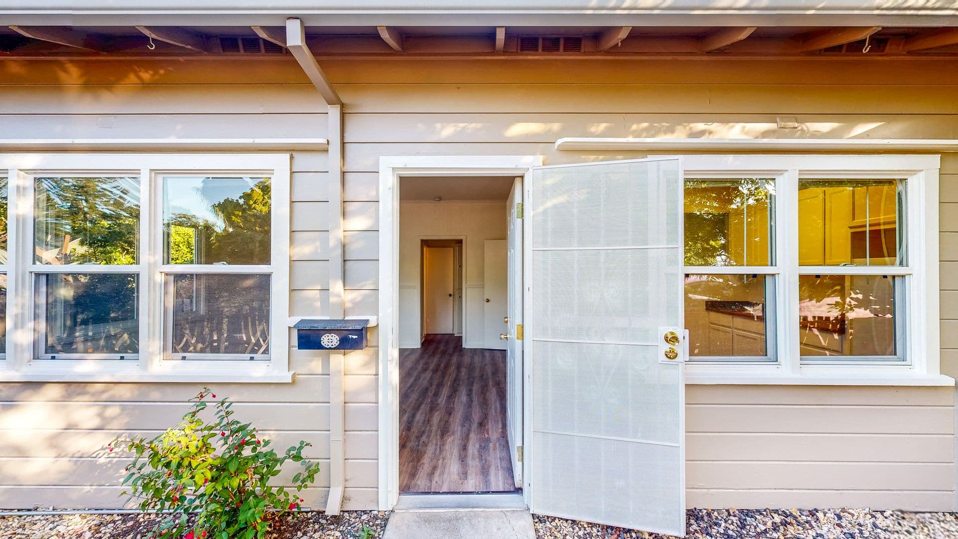 Santa Rosa Apartment: 1428-1430 Sonoma Avenue