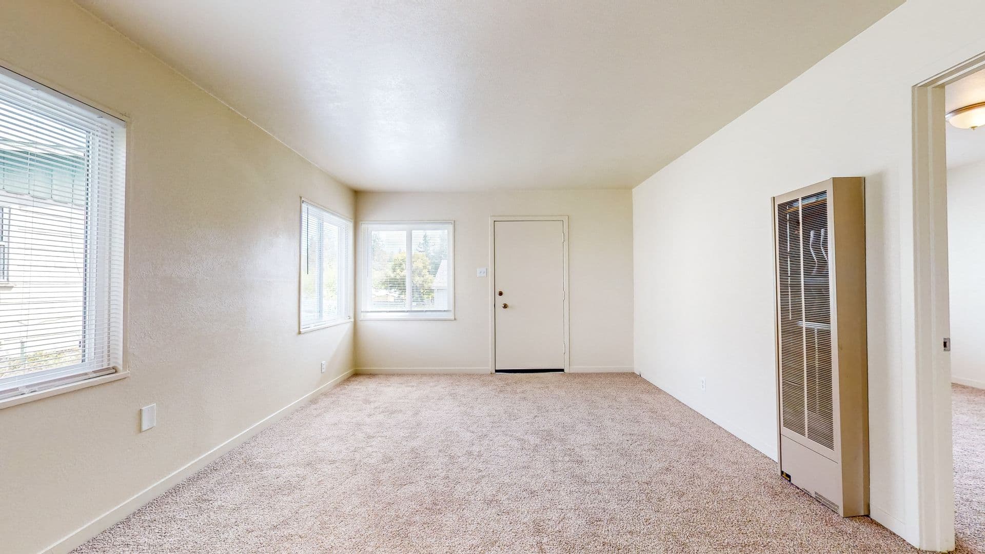 Santa Rosa Apartment: 4940-4942 Sonoma Highway