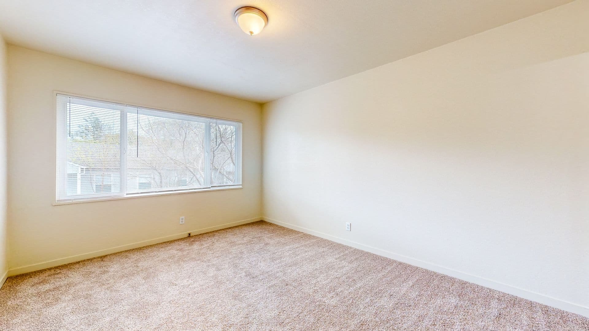 Santa Rosa Apartment: 4940-4942 Sonoma Highway