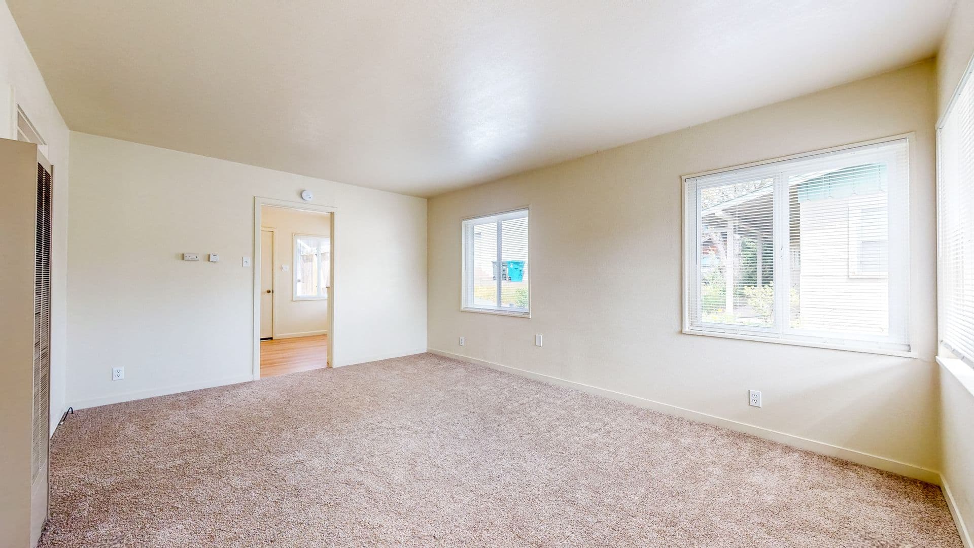 Santa Rosa Apartment: 4940-4942 Sonoma Highway