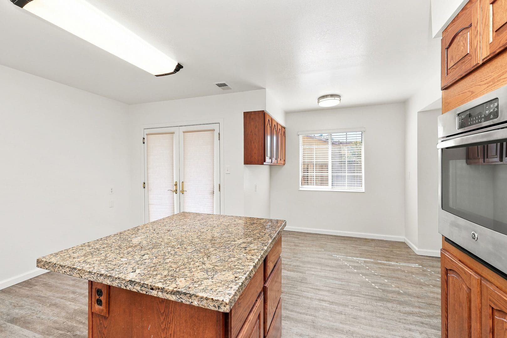 Rohnert Park House: 257 Allan Avenue