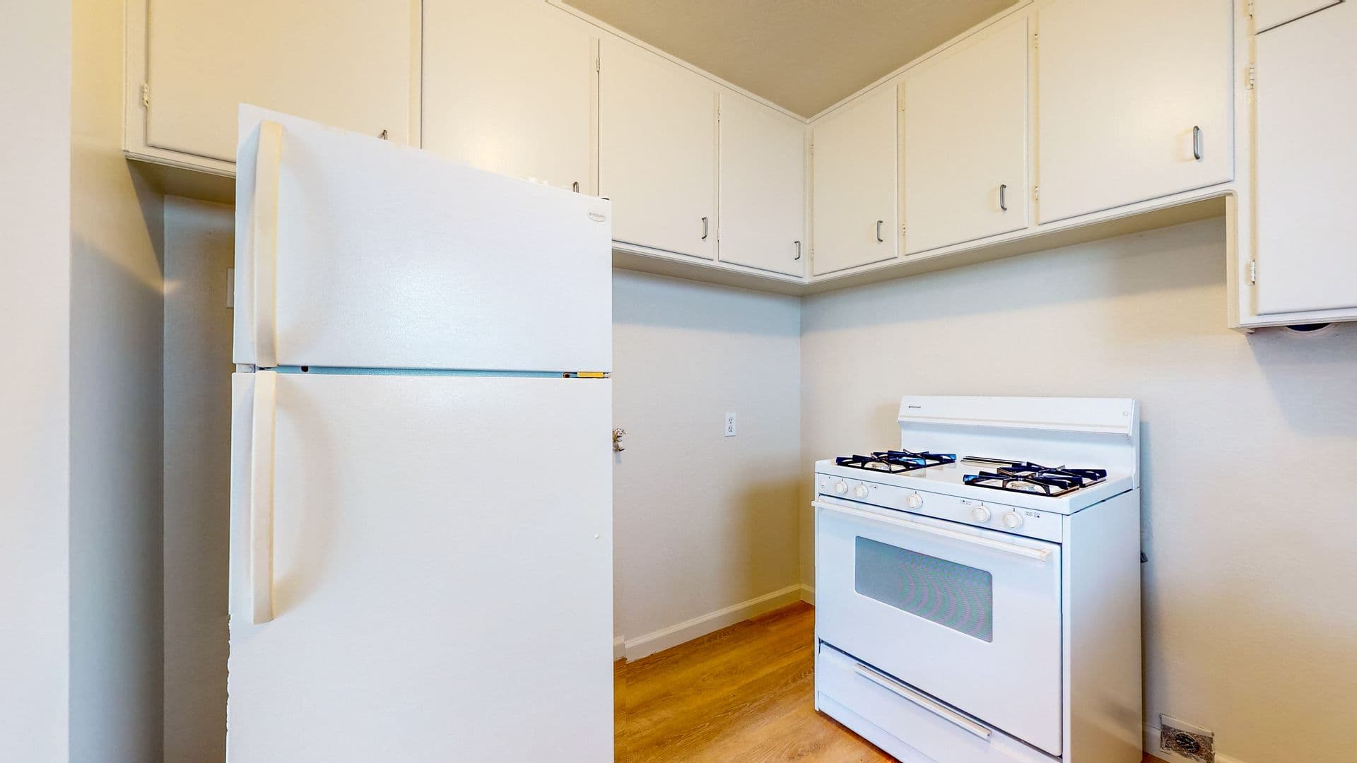 Santa Rosa Apartment: 4940-4942 Sonoma Highway