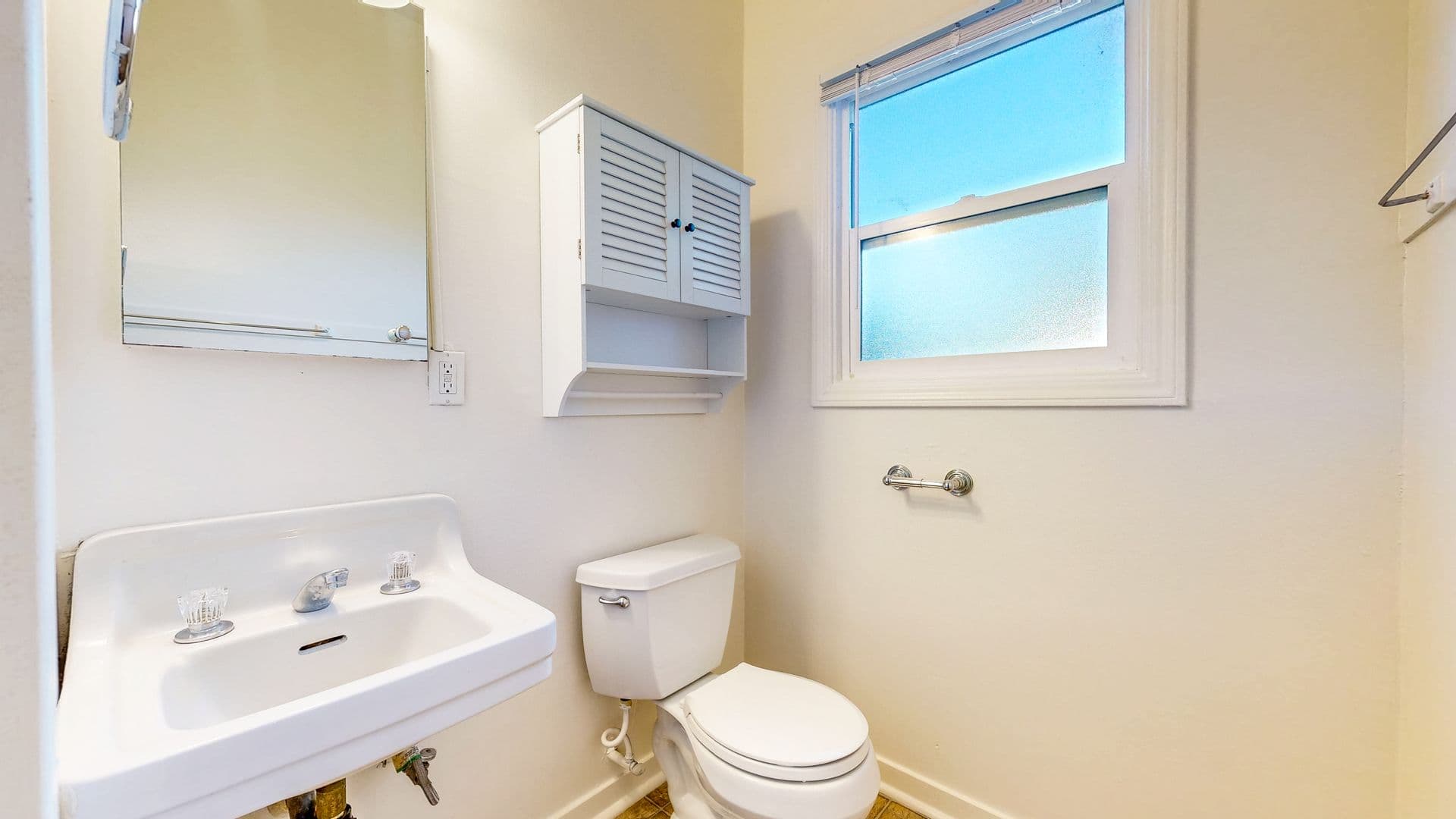 Santa Rosa Apartment: 1428-1430 Sonoma Avenue