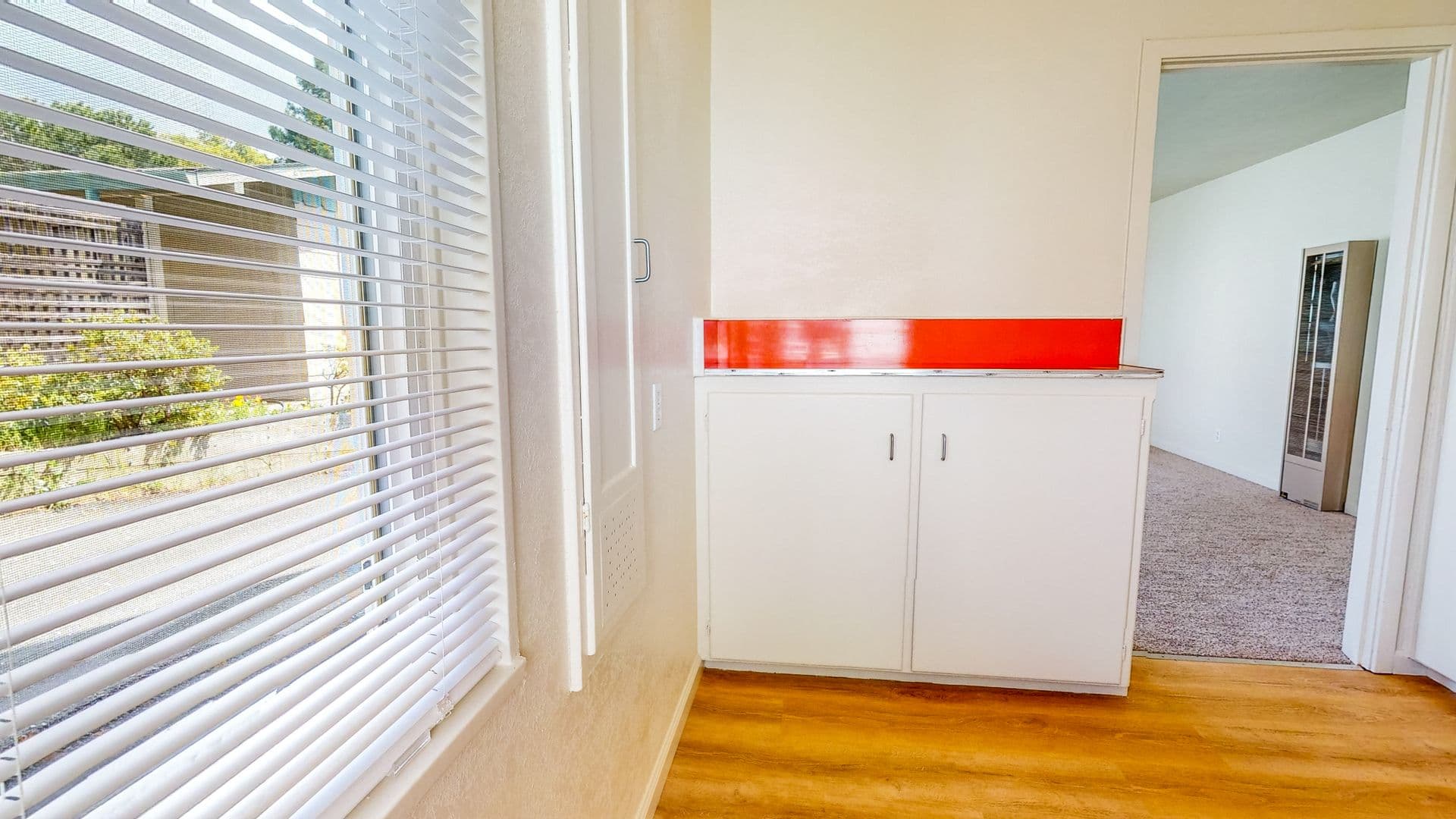 Santa Rosa Apartment: 4940-4942 Sonoma Highway