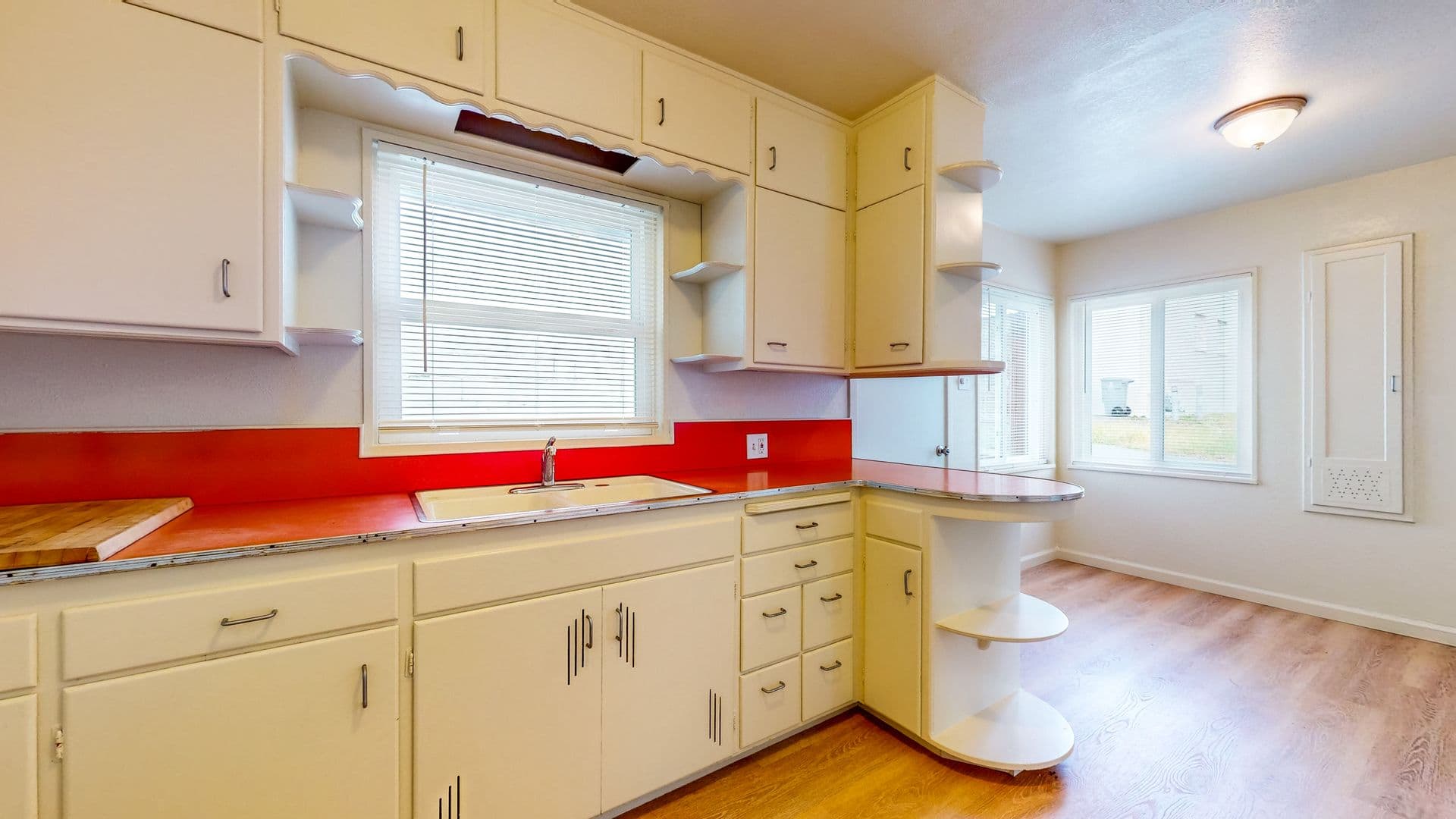 Santa Rosa Apartment: 4940-4942 Sonoma Highway