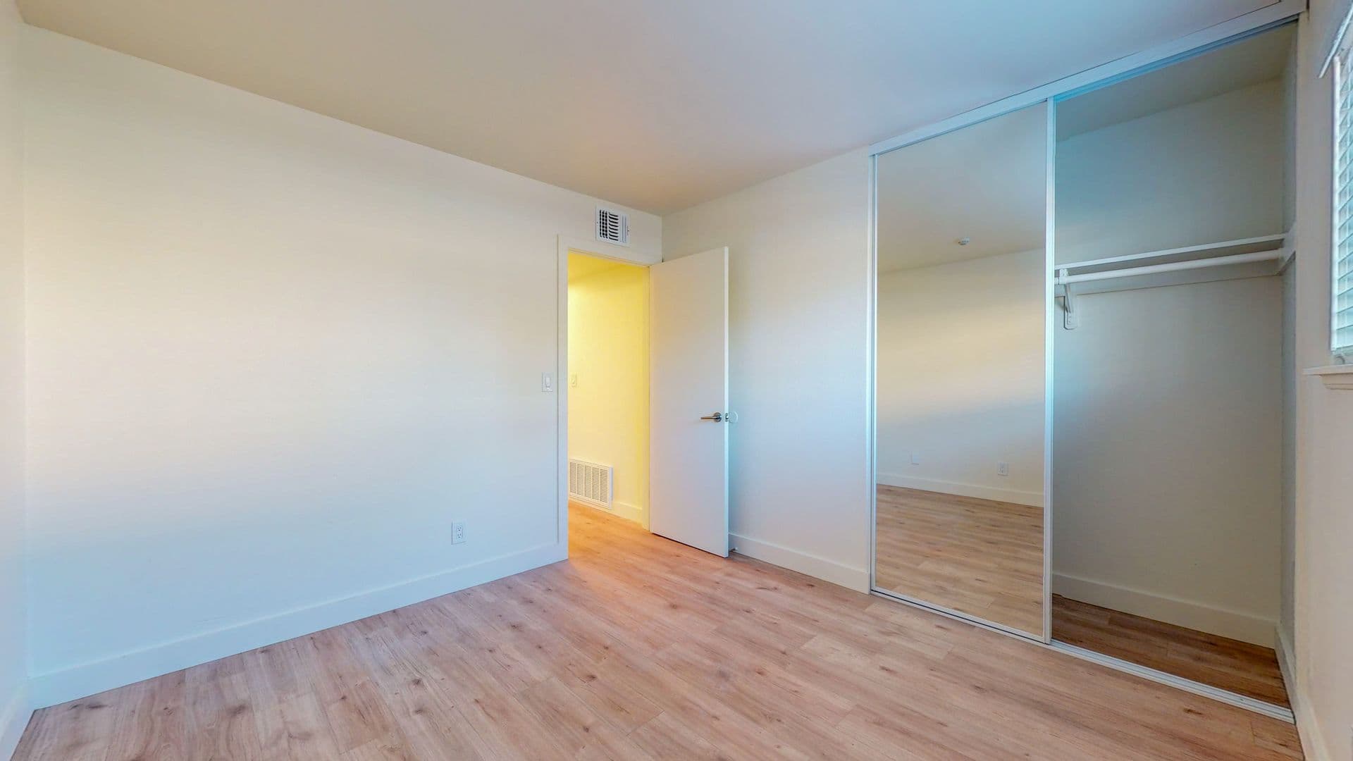 Rohnert Park Apartment: 7359 Boris Court