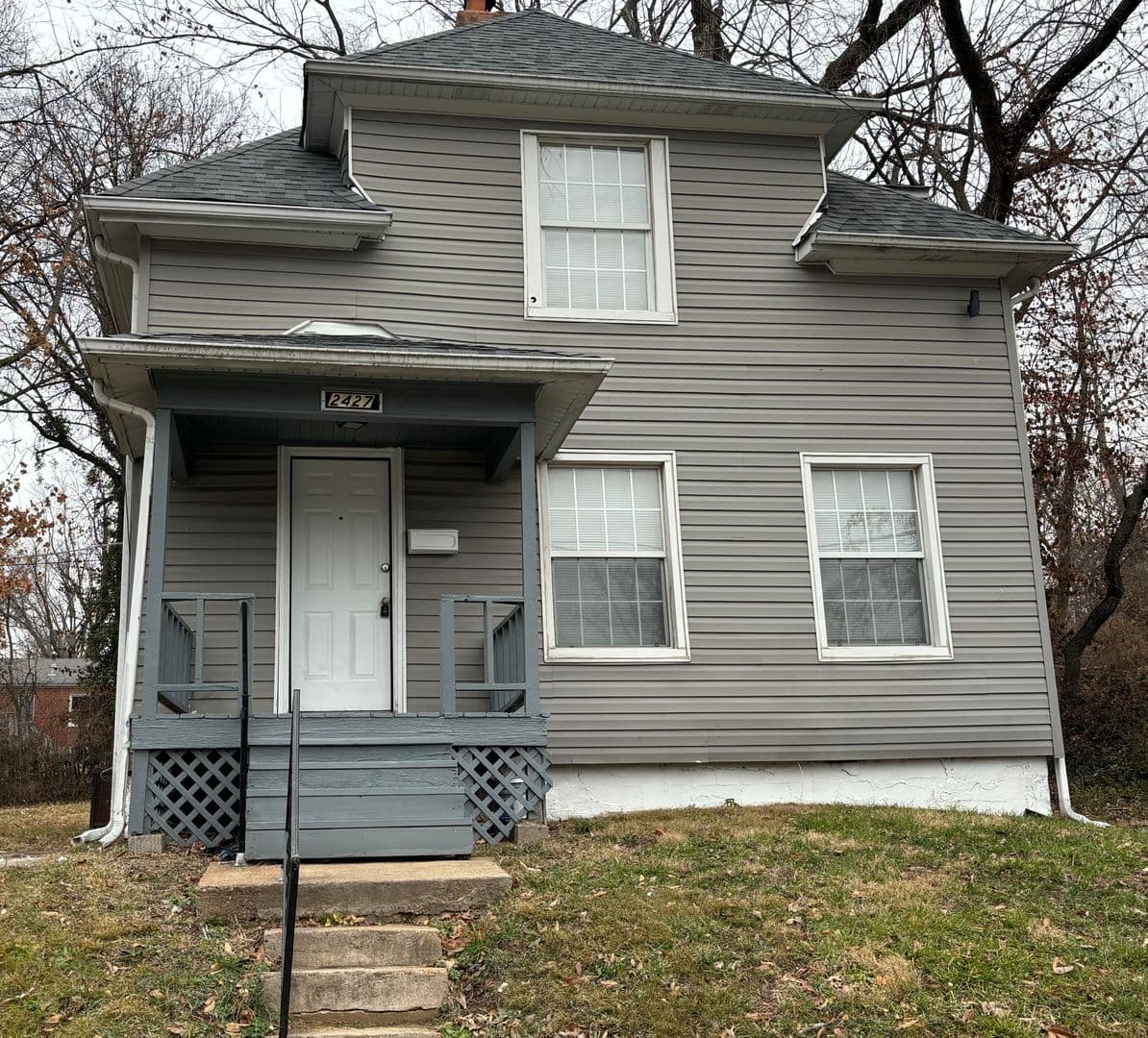 St Louis House: 2427 Switzer Ave