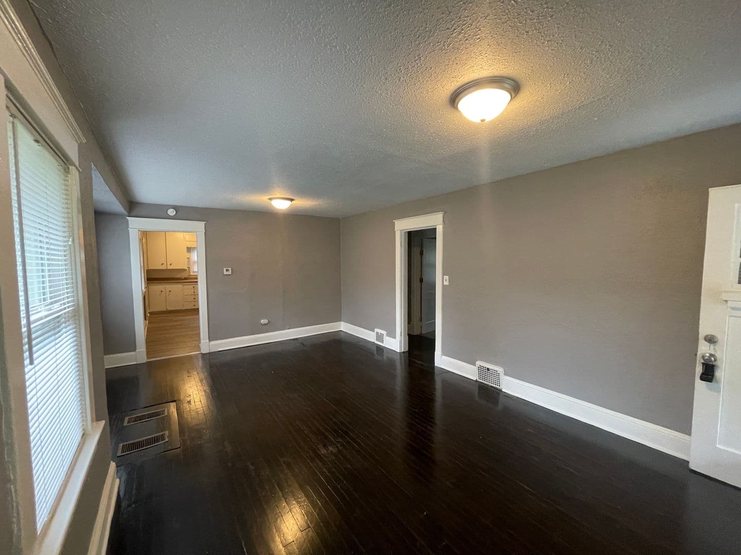 Kansas City House: 8226 Flora Ave