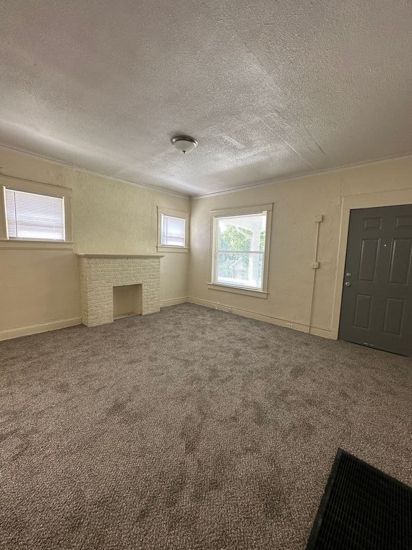 Kansas City House: 4405 Norledge Ave