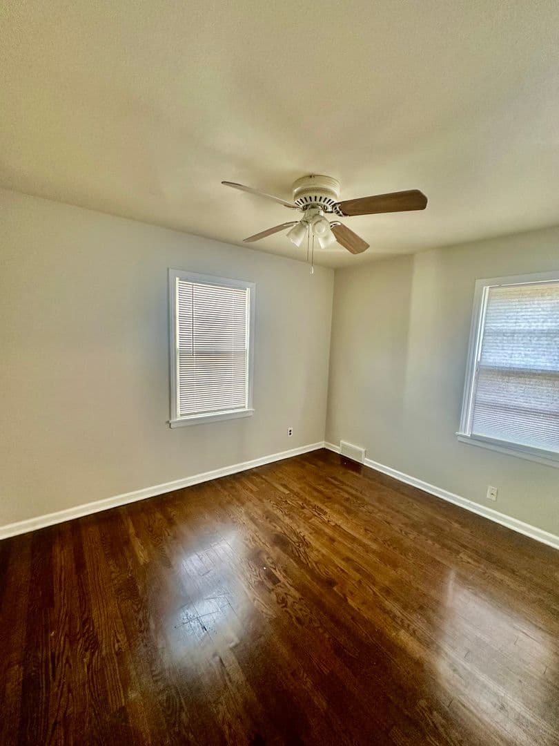 Kansas City Apartment: 5845-5847 Bellefontaine Ave