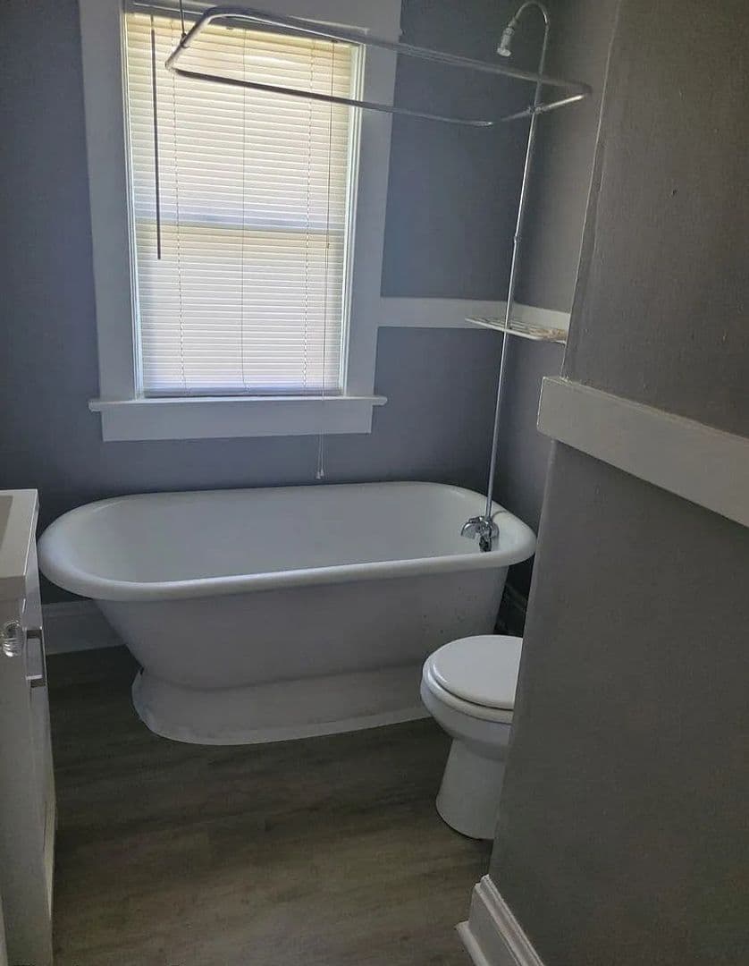 Kansas City House: 8226 Flora Ave