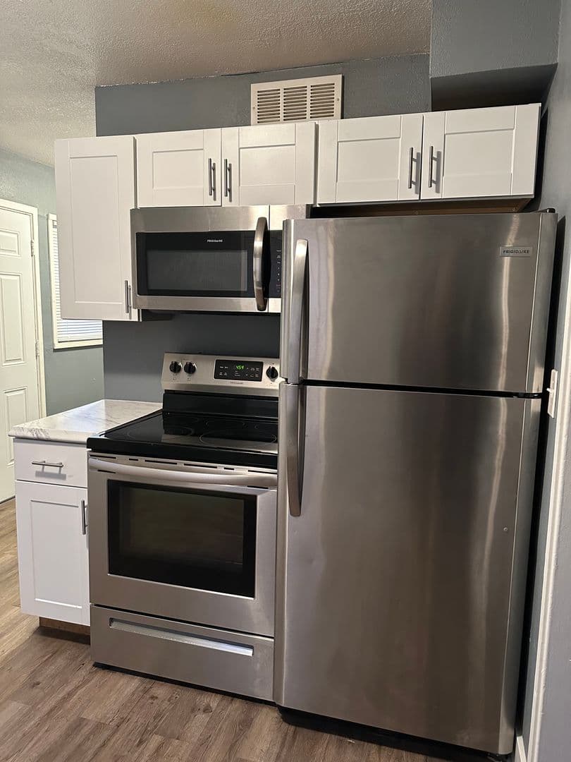 Kansas City House: 9549 Harrison St