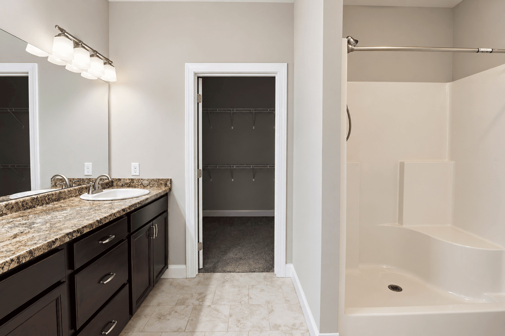 Cookeville House: 1566 Lake Villa Cir