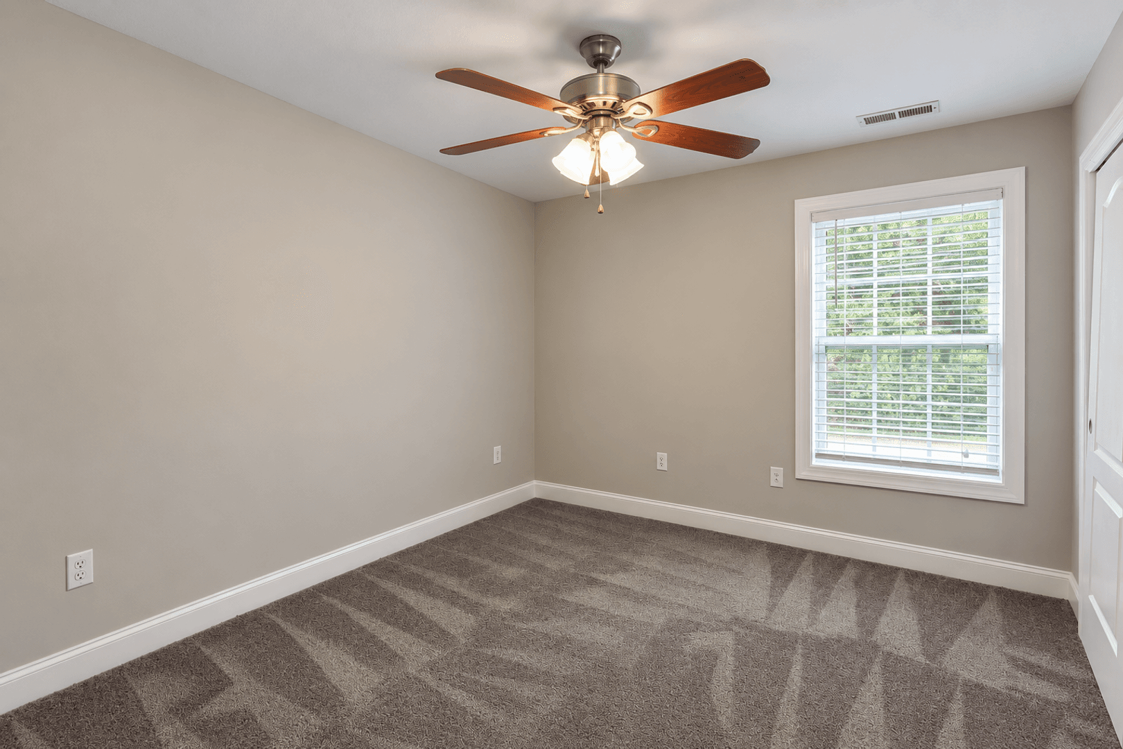 Cookeville House: 1566 Lake Villa Cir