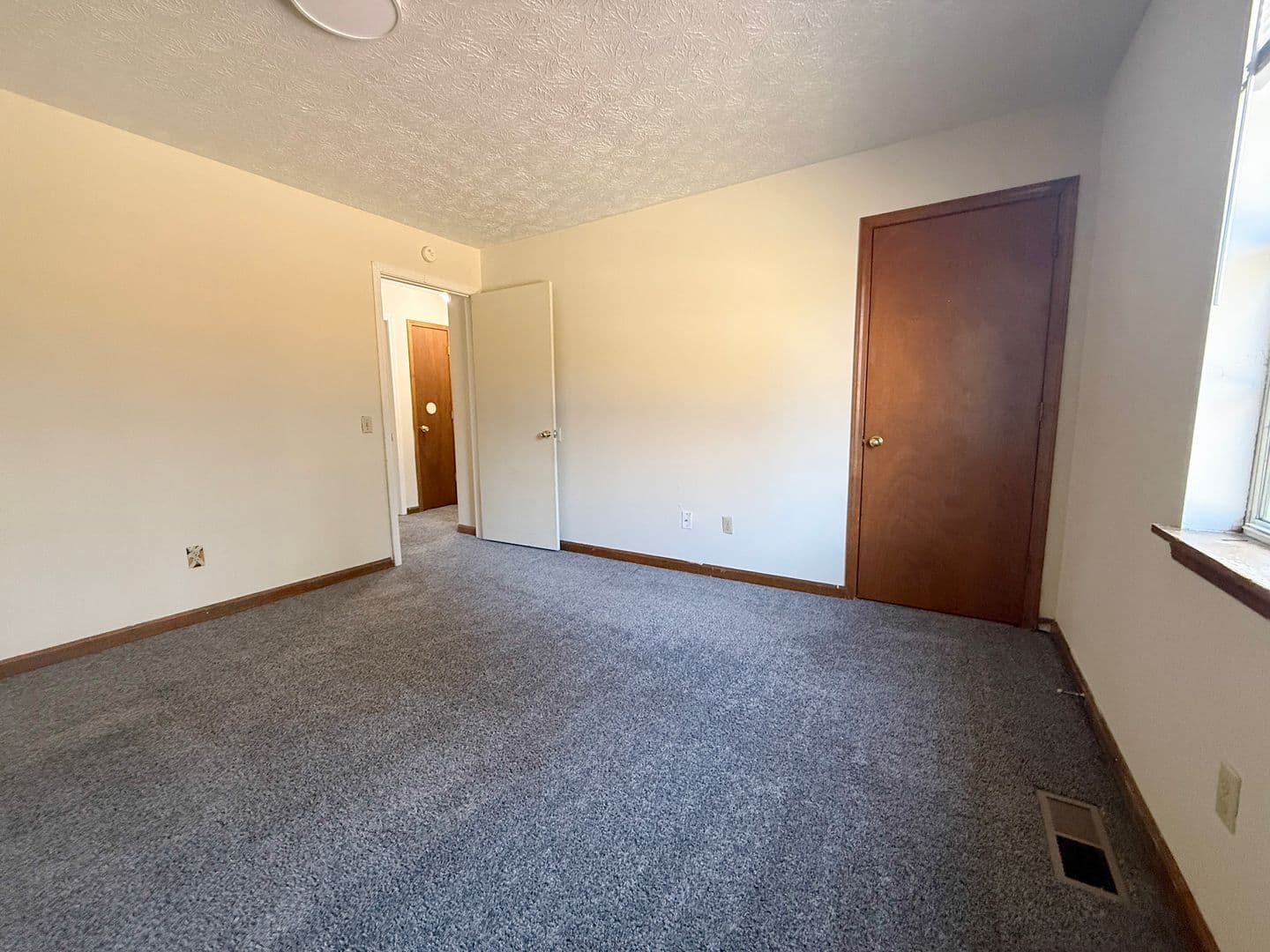 Cookeville Apartment: 492 W 9th St