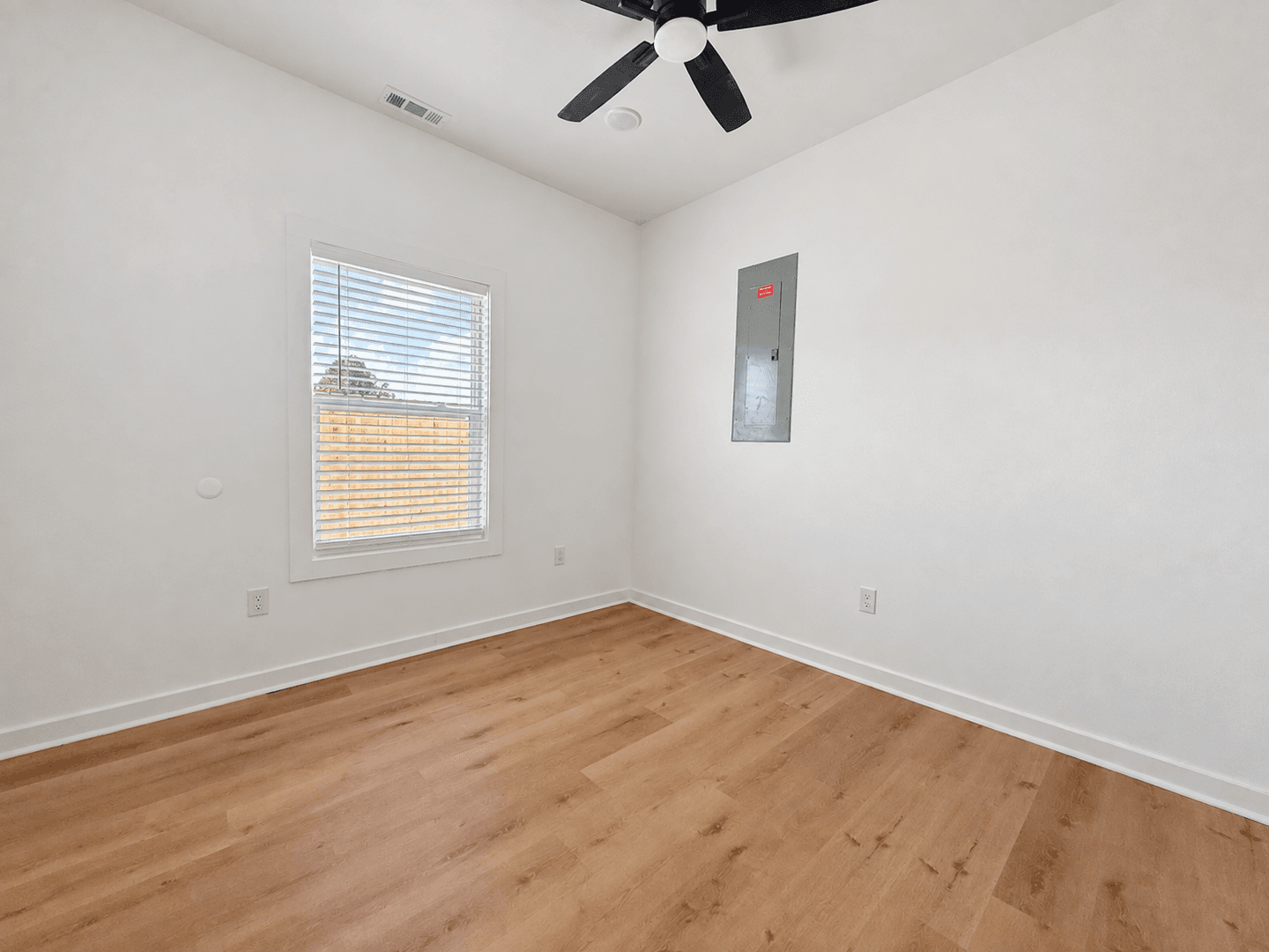 Crossville Apartment: 59 E 5th Street