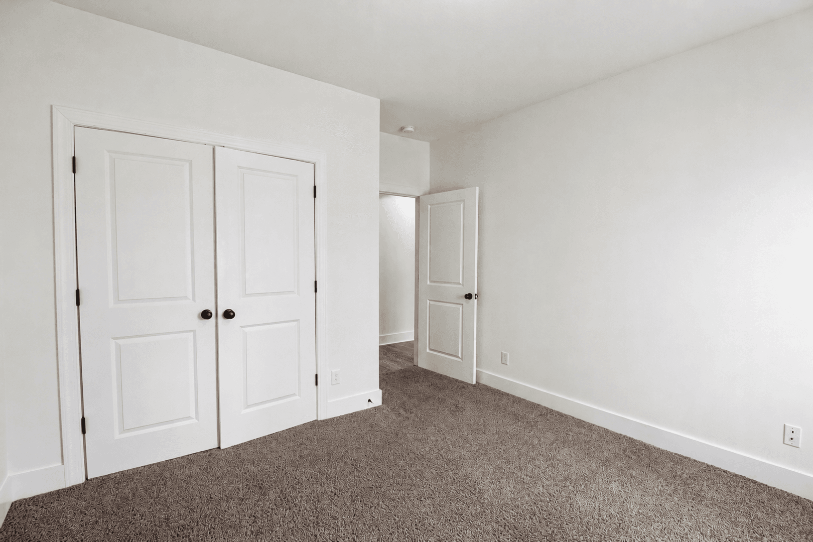 Cookeville Apartment: 1445 W Broad St