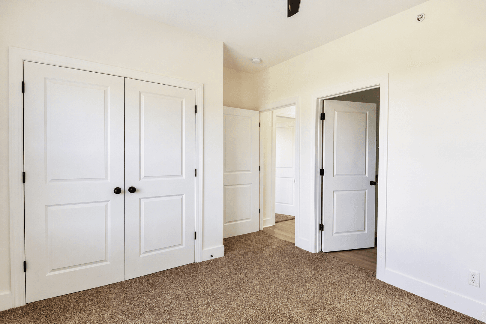 Cookeville Apartment: 1445 W Broad St