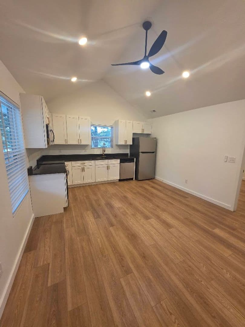 Cookeville House: 259 S Walnut Ave