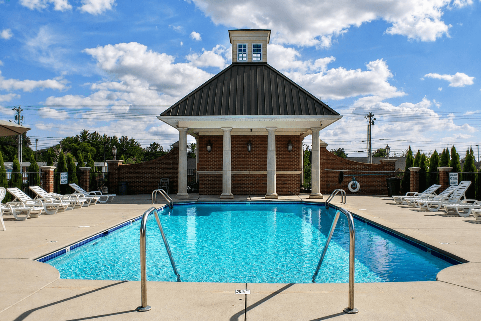 Cookeville Apartment: 1010 E 10th St