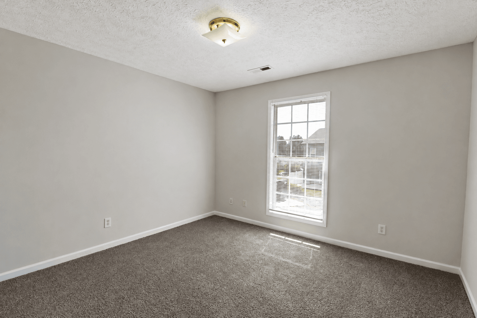 Cookeville Apartment: 1979 N Dixie Ave