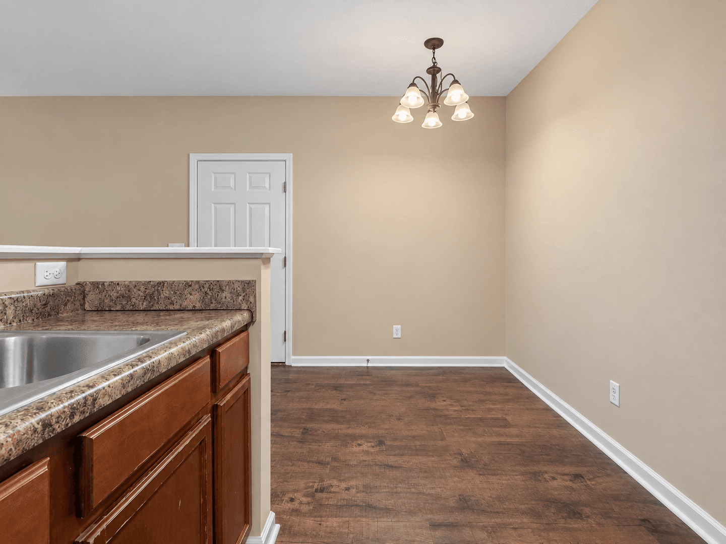 Cookeville Apartment: 1010 E 10th St