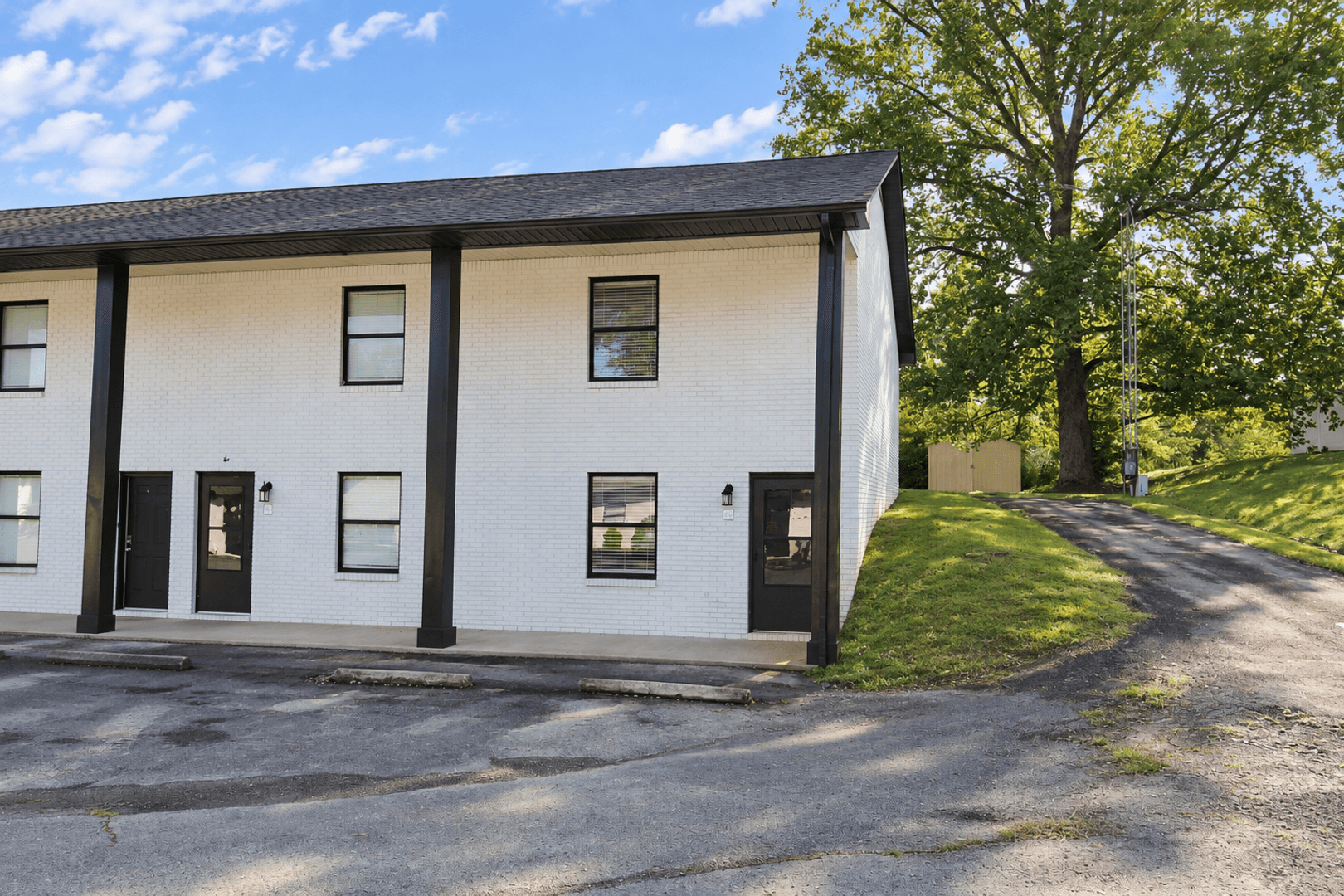 Cookeville Apartment: 5612 S Jefferson Ave