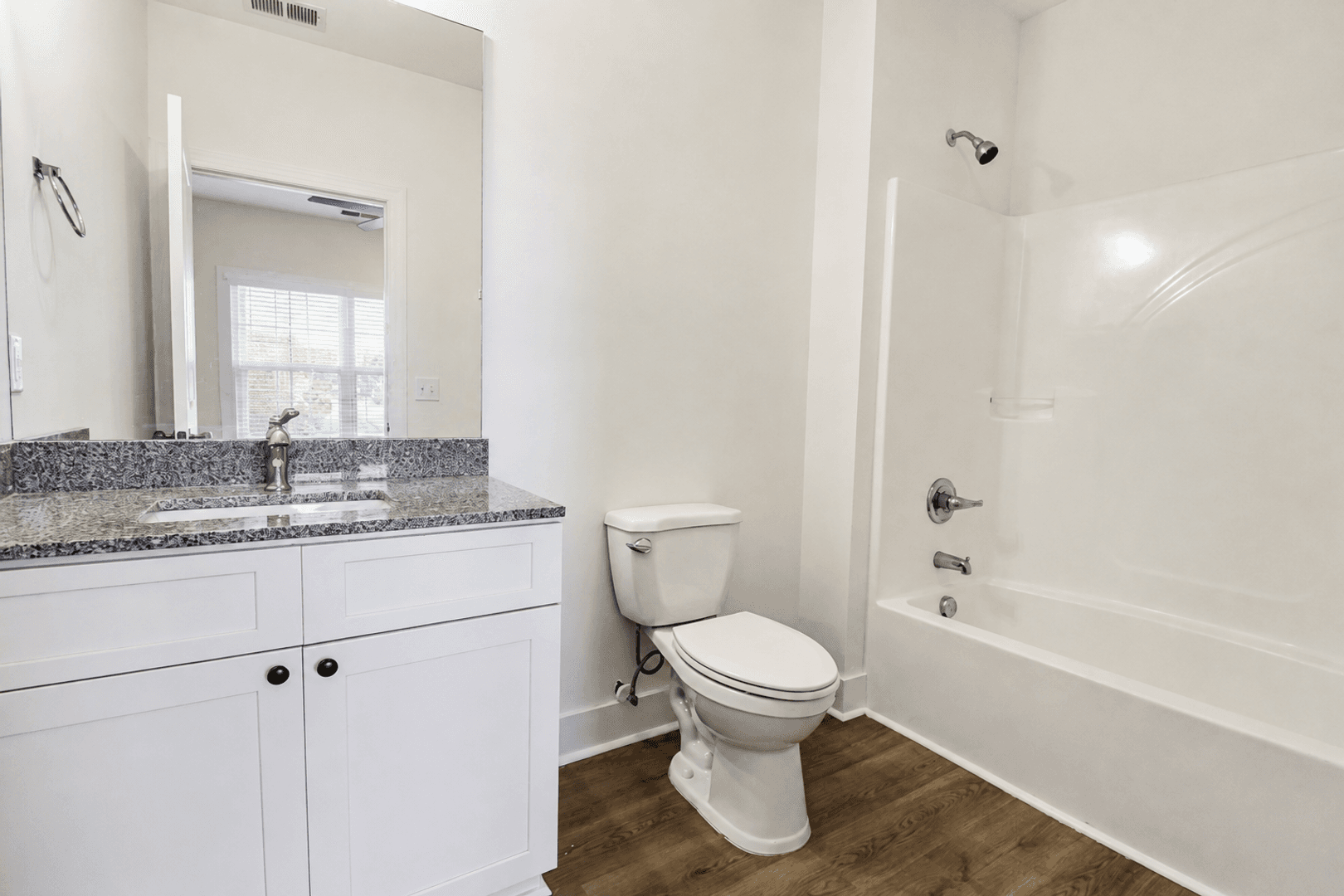 Cookeville Apartment: 1445 W Broad St