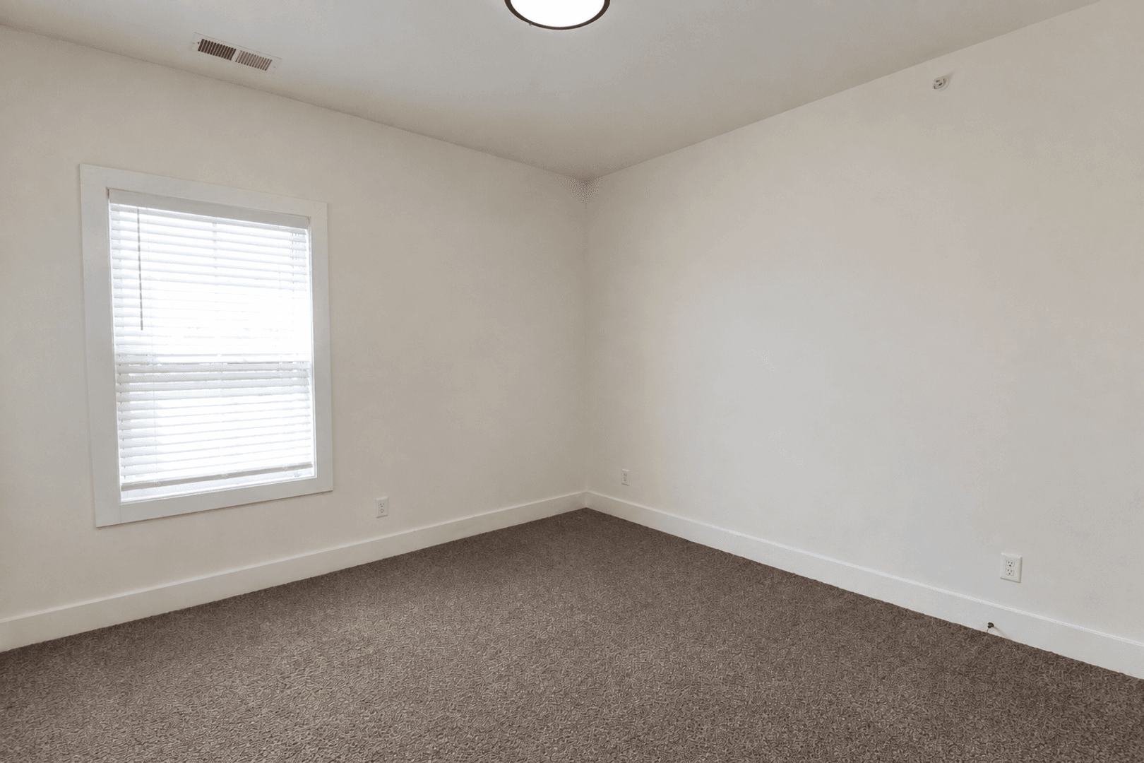Cookeville Apartment: 1445 W Broad St