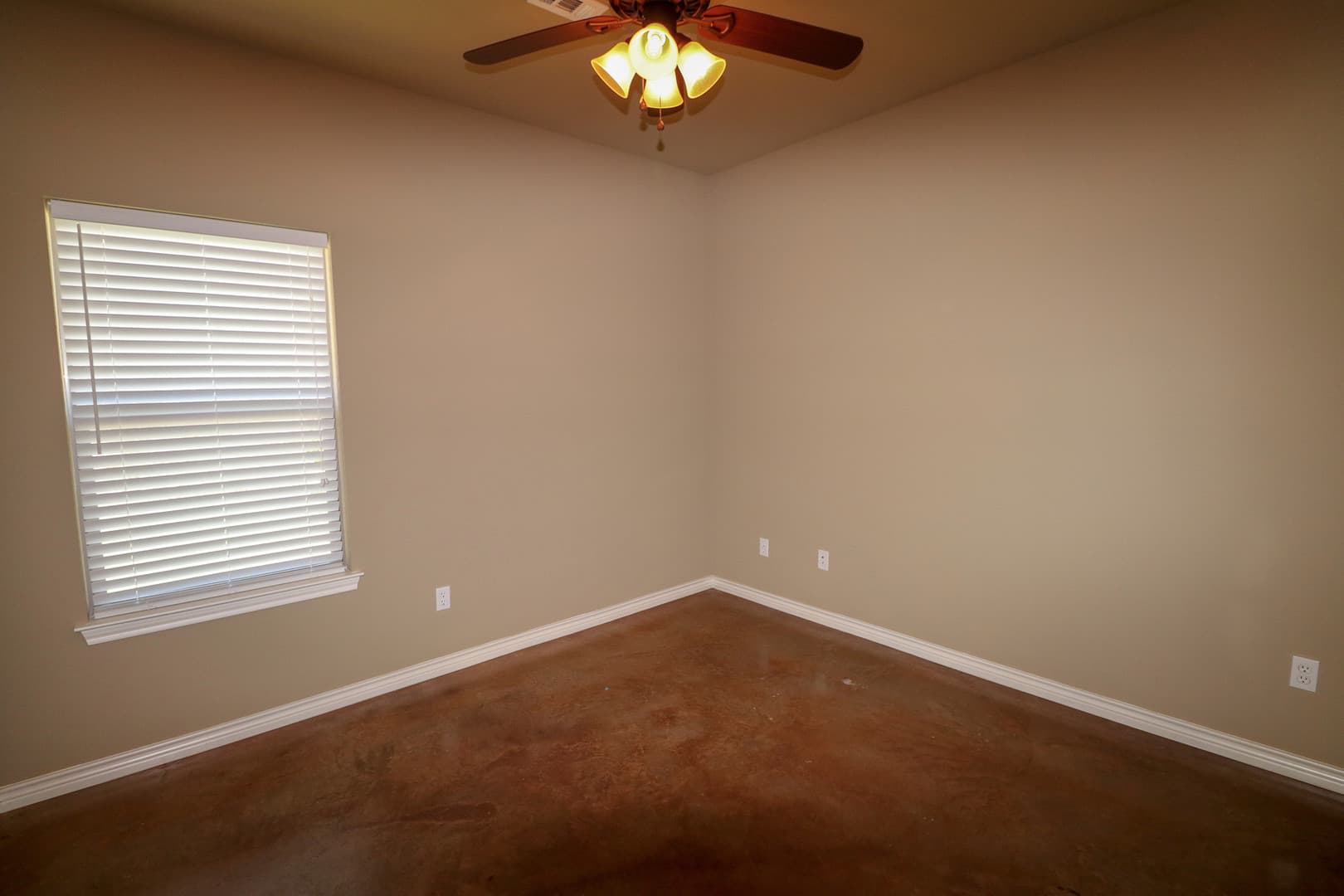 Robinson House: 3125 Silver Saddle