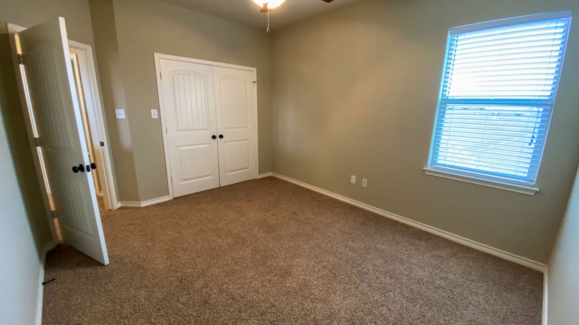 Robinson Apartment: 3132 Stallion Drive