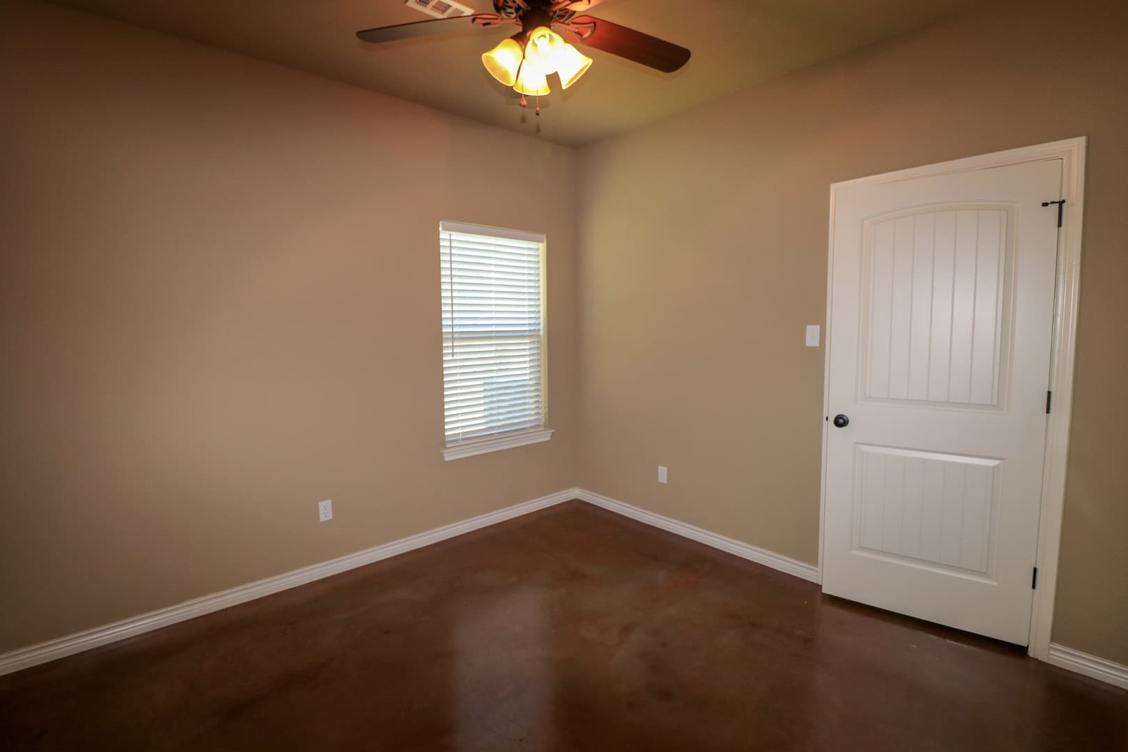 Robinson House: 3125 Silver Saddle