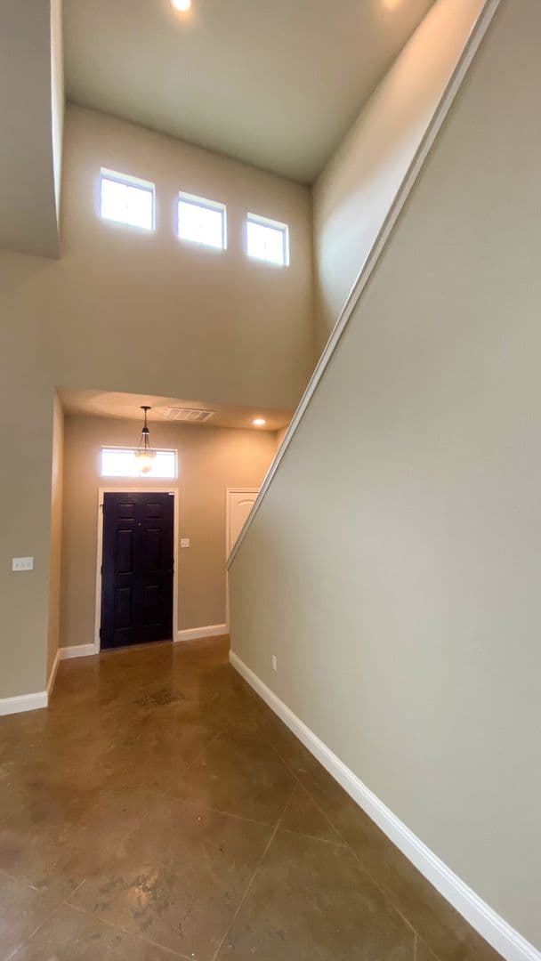 Robinson Apartment: 3132 Stallion Drive